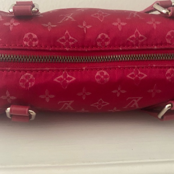 Louis Vuitton Red Satin Mono Papillon Bag - Picture 13 of 14